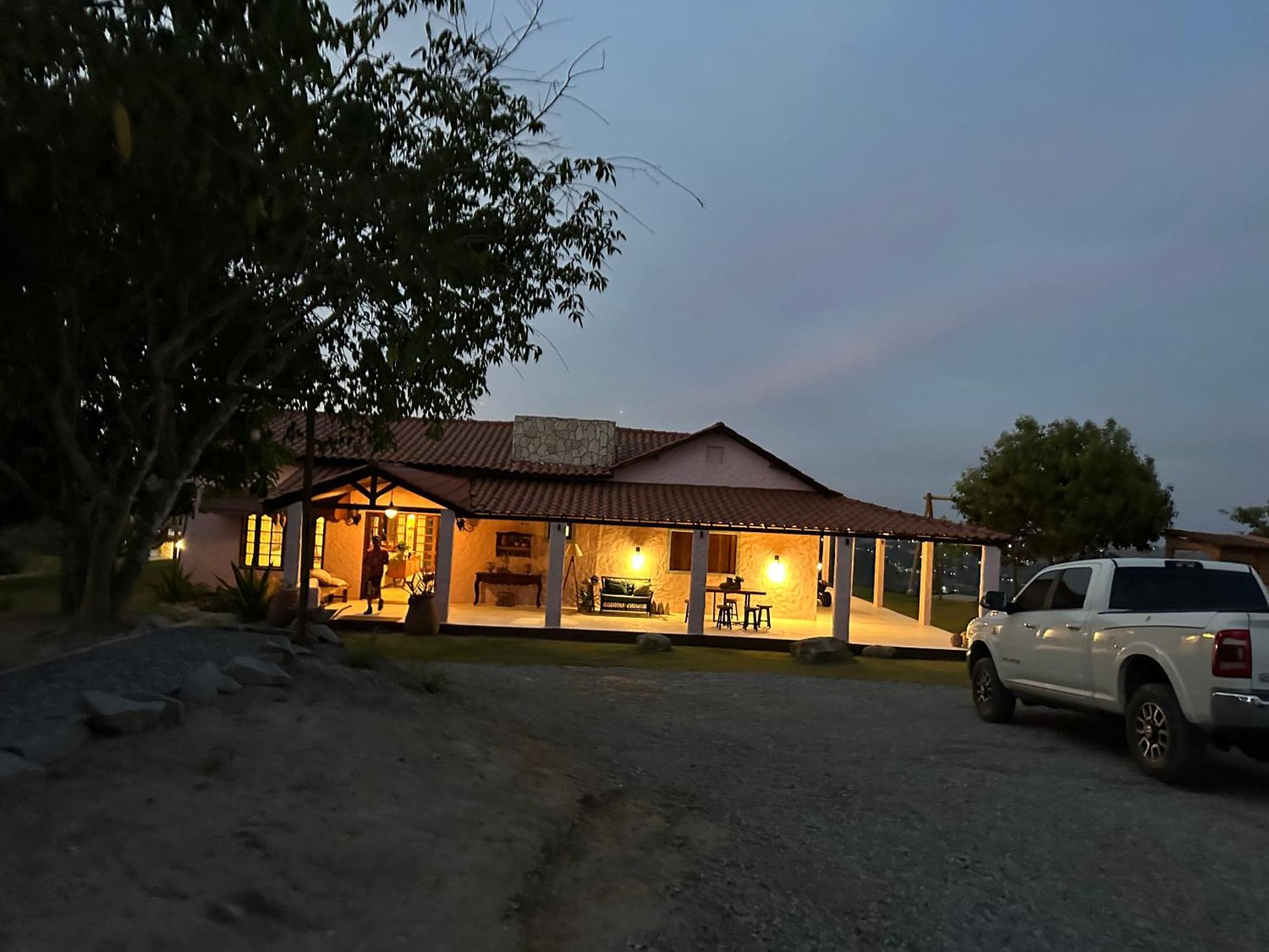 Holiday home Casa Pedra Da Lua, Uma Casa Contemplar O Agreste. Gravata (Gravata, Pernambuco)